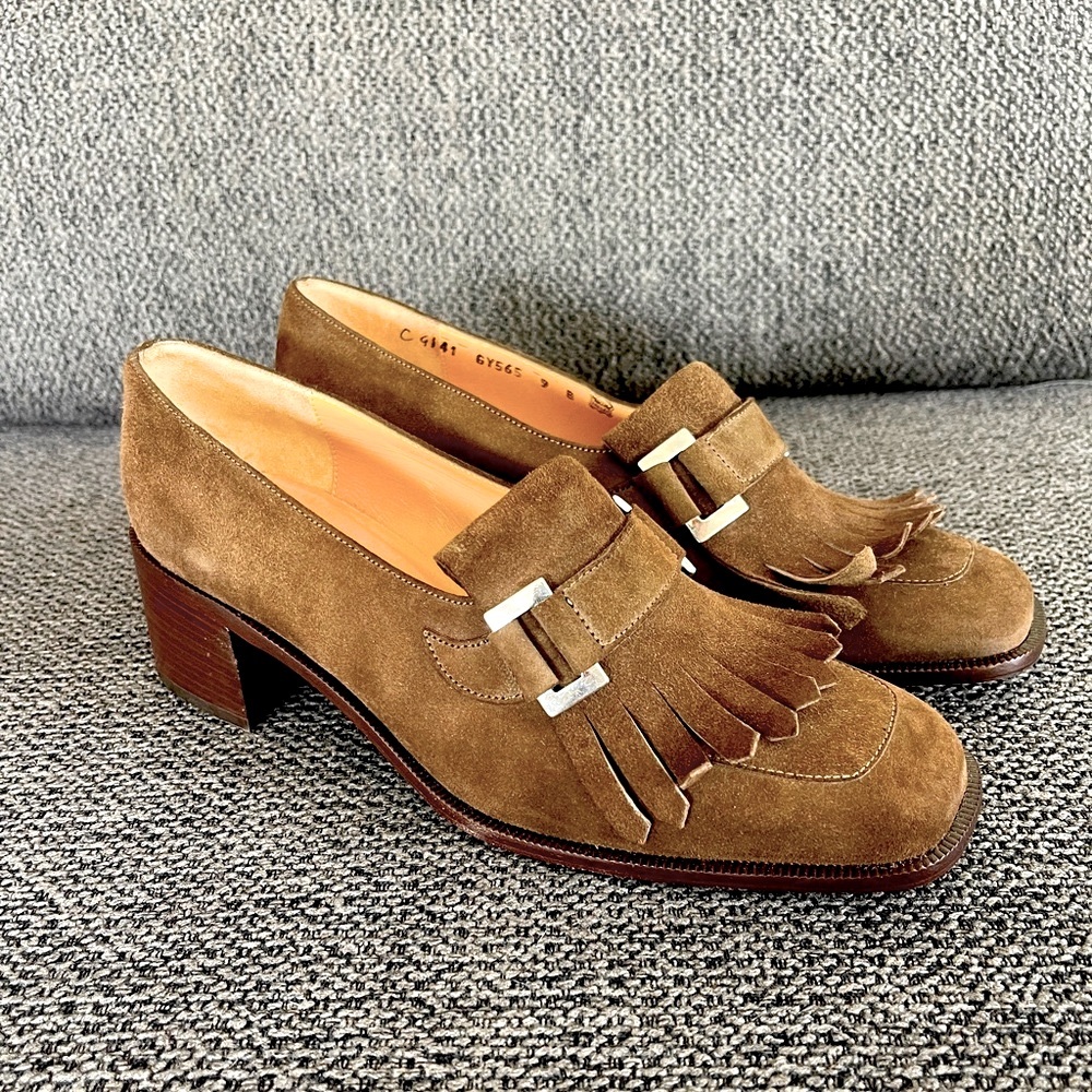 VINTAGE Bruno Magli Women’s Brown Suede Tasseled Loafers 9